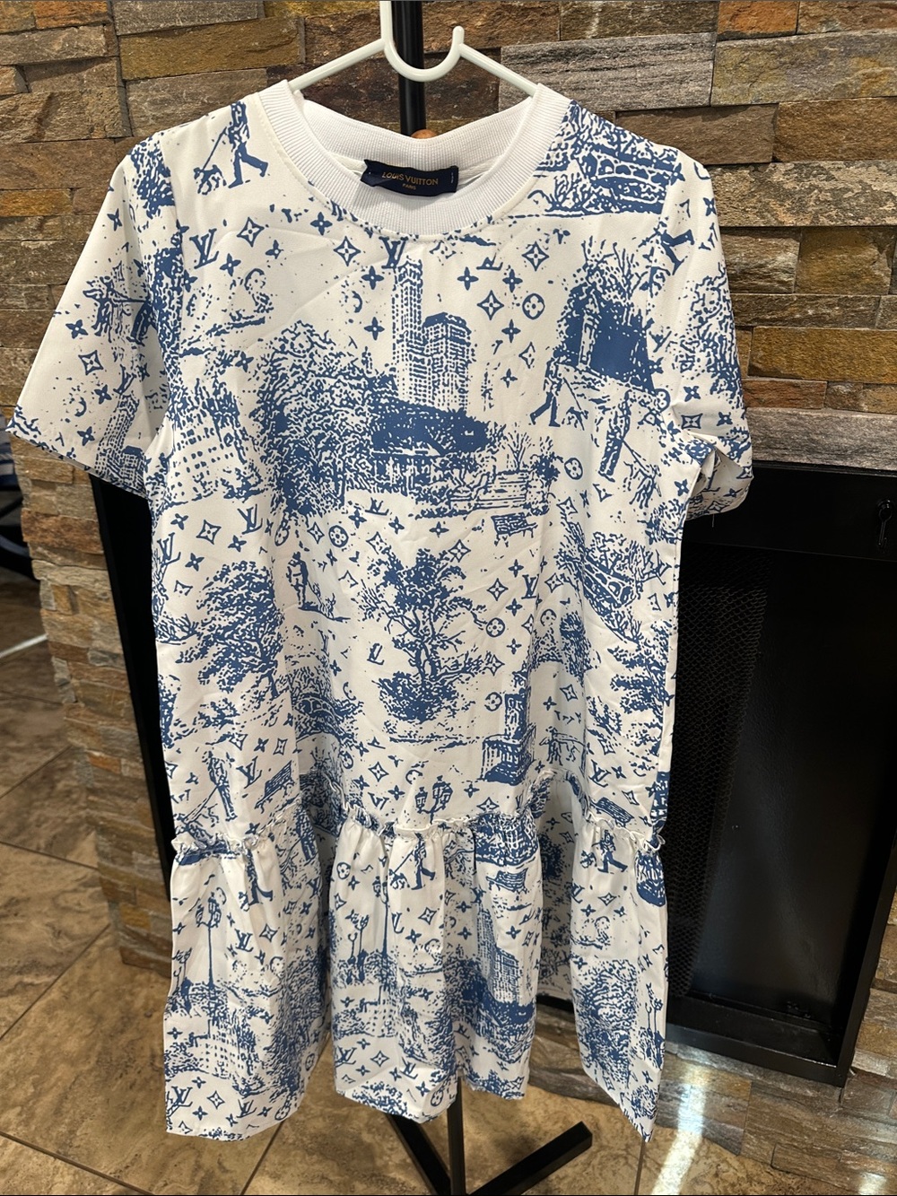 White & Blue Scenic Print' Dress size L